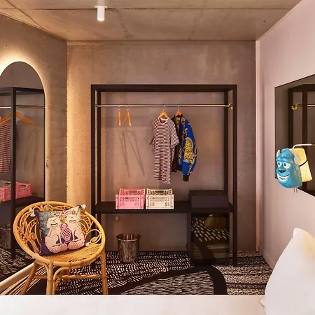 ماما شيلتر فندق
